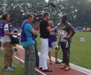 Media-aandacht voor Dwain Chambers na 100 meter in 10.22